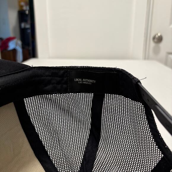 Local Authority Malibu Racing Adjustable Trucker Snapback Black - Picture 7 of 7